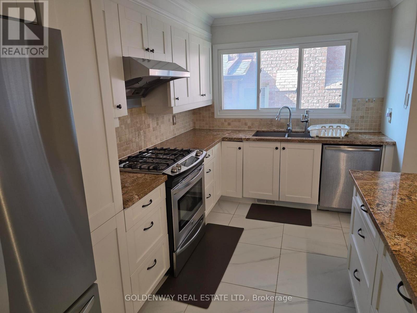 Photo 6 of 129 Major Buttons Drive, Markham ON