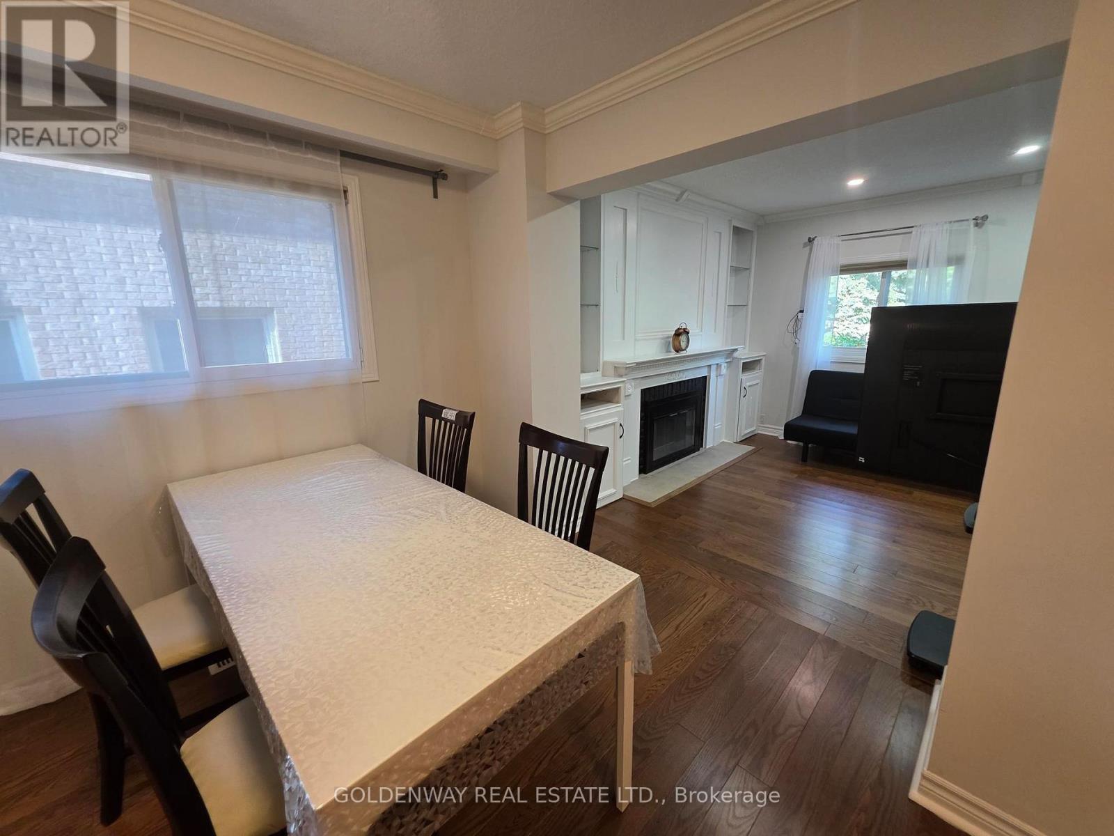 Photo 8 of 129 Major Buttons Drive, Markham ON