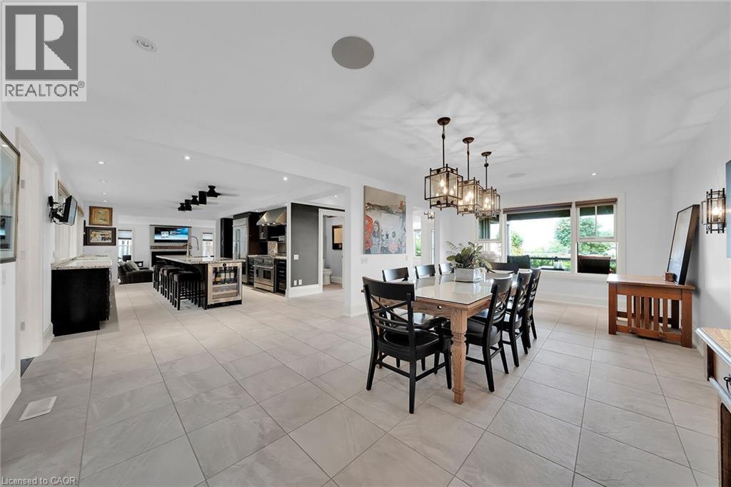 Photo 15 of 404 E Mountain Brow Boulevard E, Hamilton ON