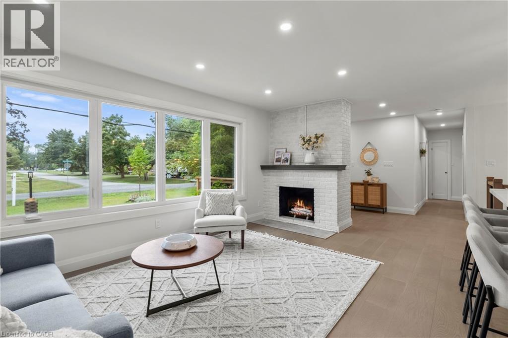 Photo 8 of 36 Spring Garden Boulevard, St Catharines ON
