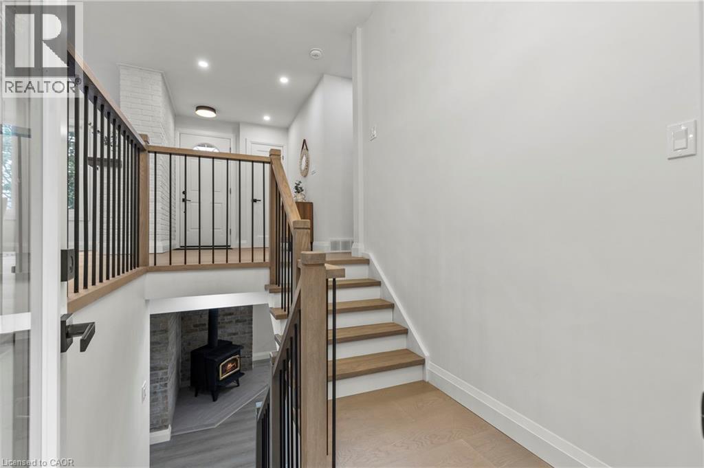 Photo 27 of 36 Spring Garden Boulevard, St Catharines ON