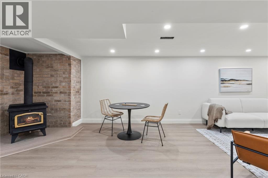 Photo 28 of 36 Spring Garden Boulevard, St Catharines ON