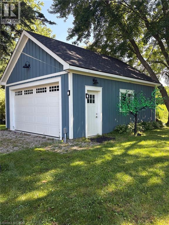 Photo 3 of 723 Glancaster Road, Hamilton ON