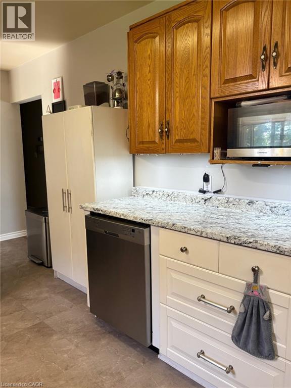 Photo 13 of 723 Glancaster Road, Hamilton ON