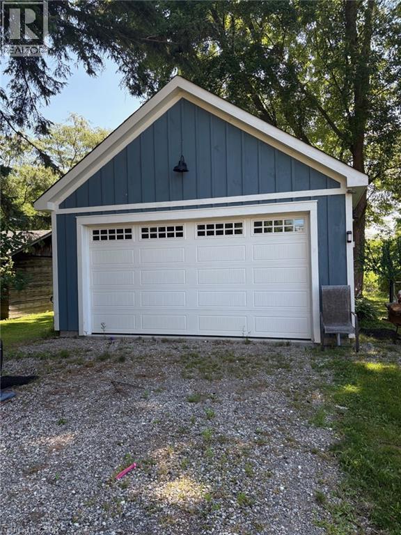 Photo 2 of 723 Glancaster Road, Hamilton ON