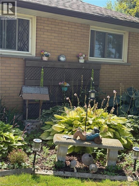 Photo 41 of 723 Glancaster Road, Hamilton ON