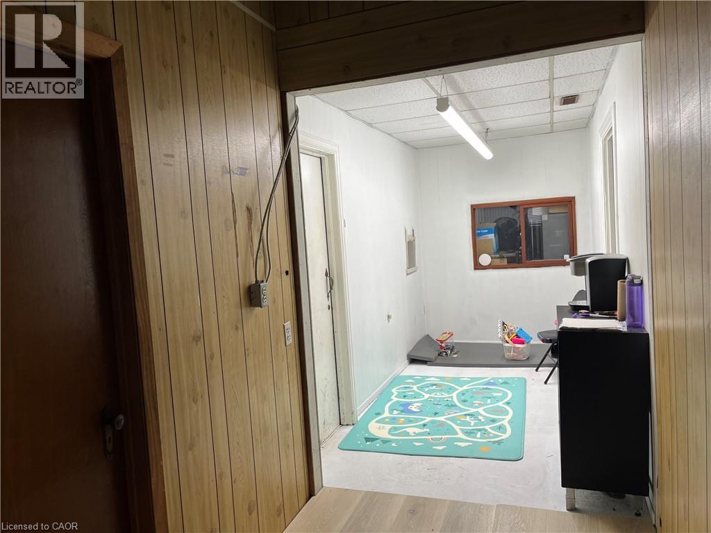 Photo 4 of 1066 Broad Street E, Dunnville ON