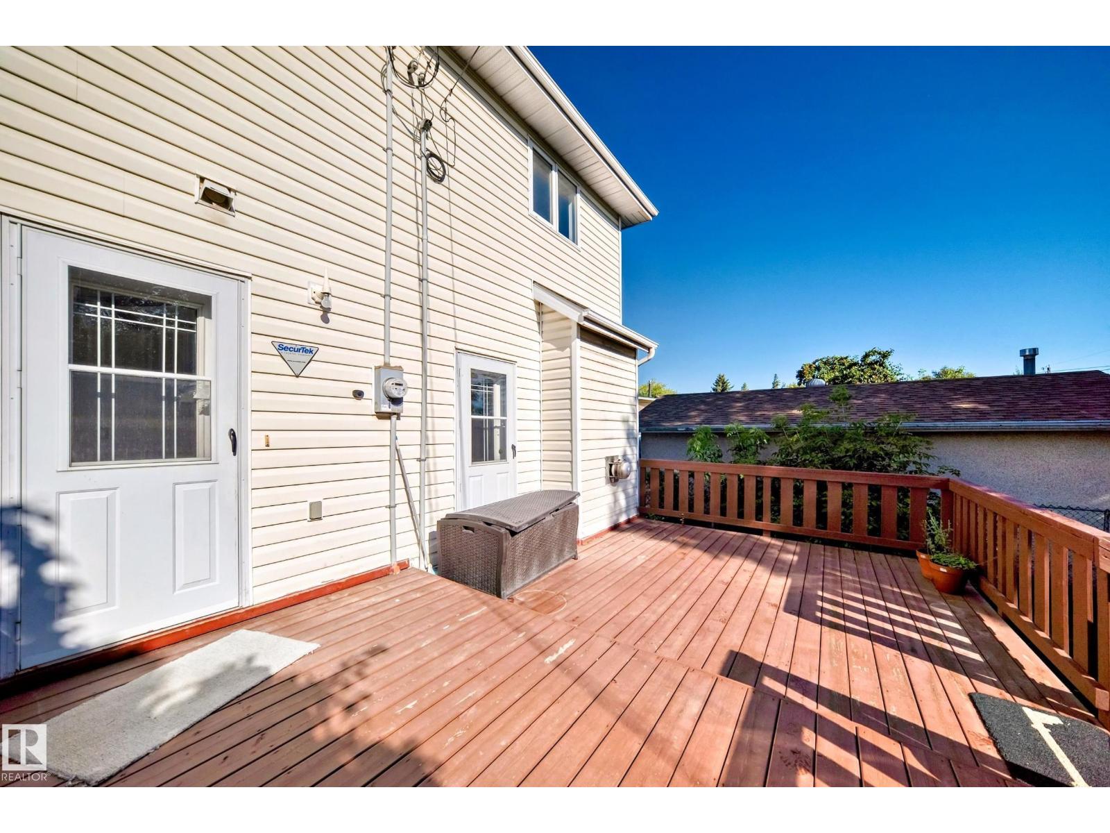 Single Family House for Sale in   ST NW Edmonton 