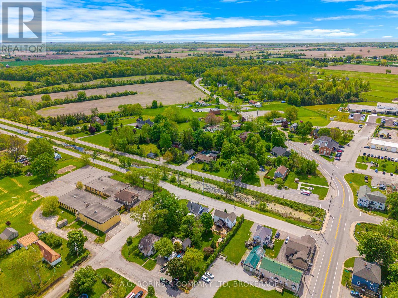 Photo 40 of 41944 Clarendon Street, Wainfleet ON