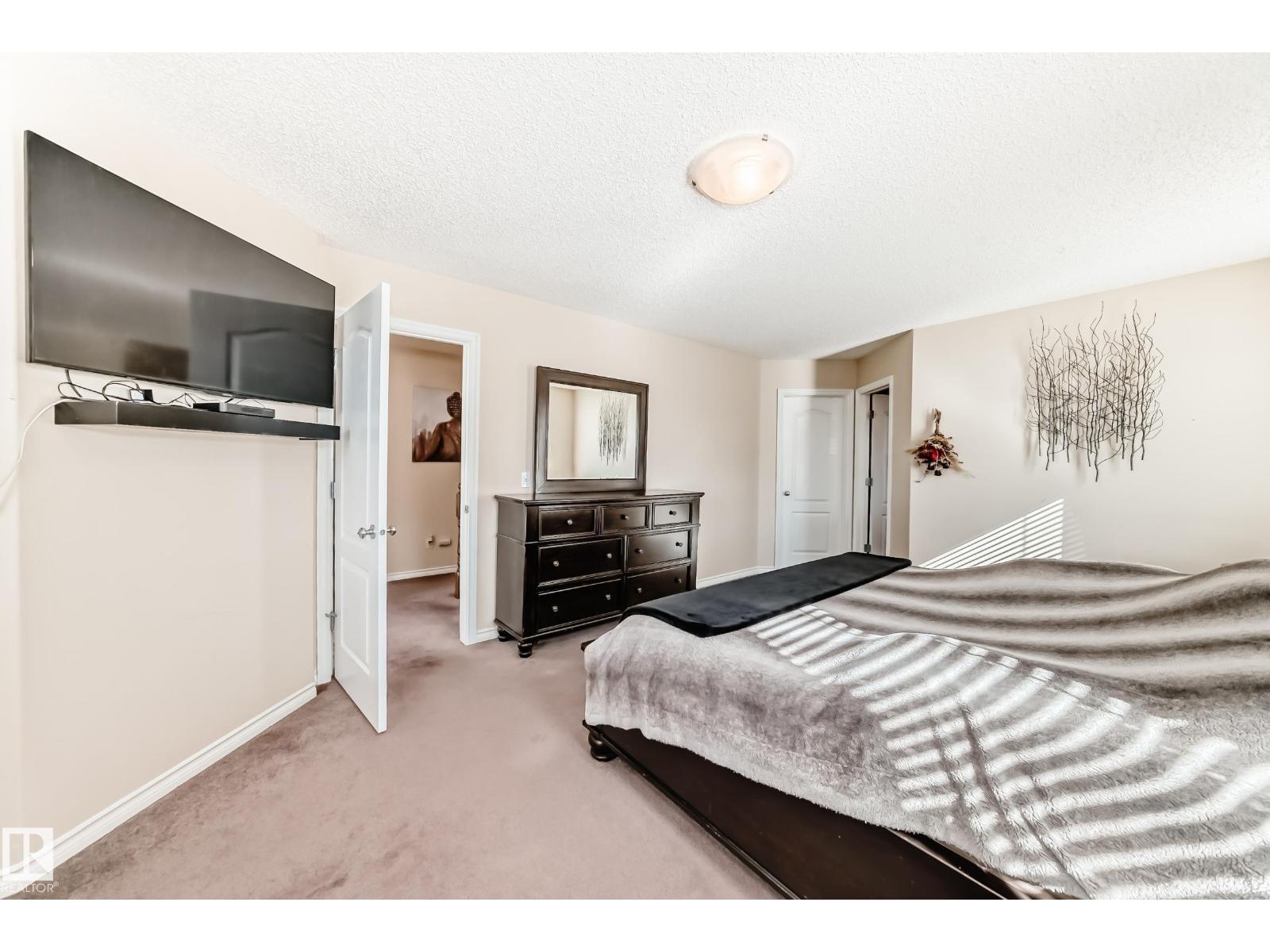 Photo 40 of 30 Douglas Cr, Leduc AB