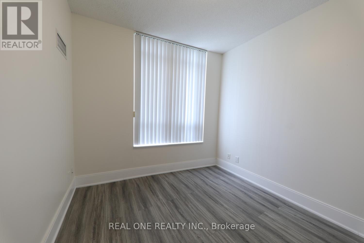 Photo 46 of 2708 330 Burnhamthorpe Road W, Mississauga ON