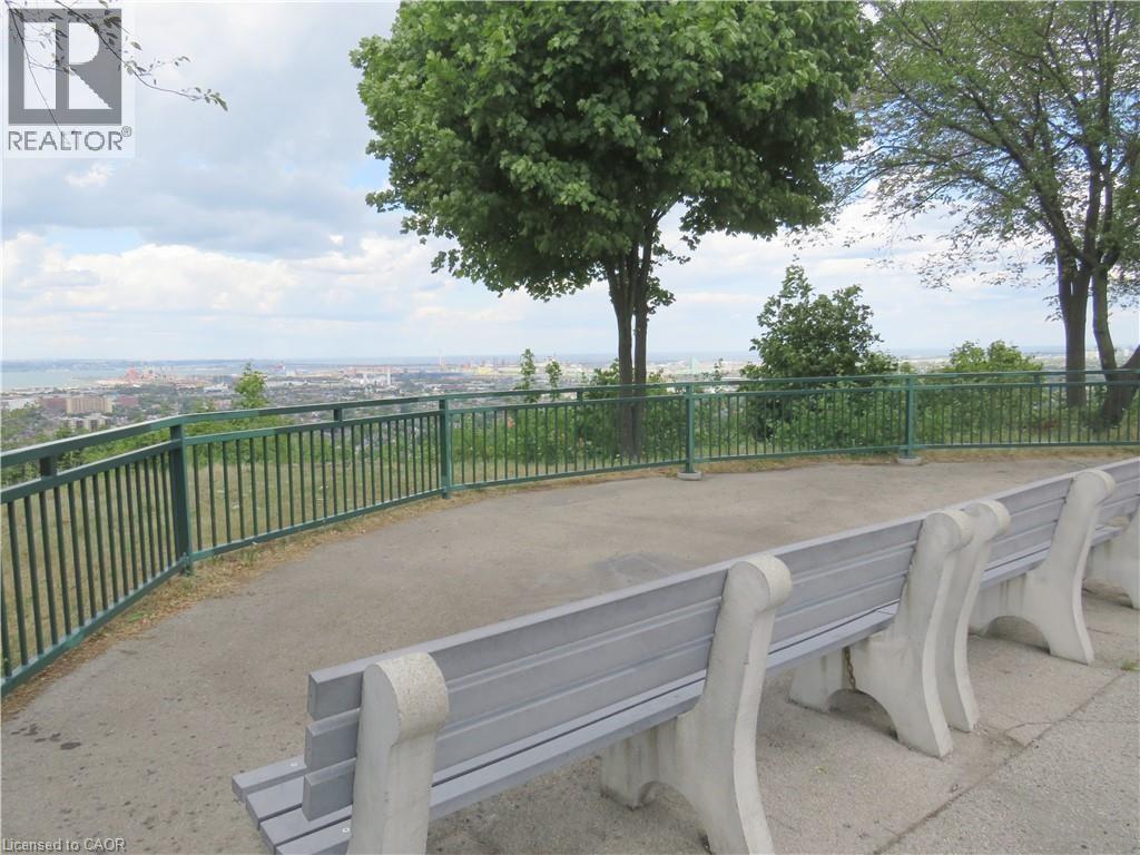 Photo 22 of 30 Summit Avenue Unit 307, Hamilton ON