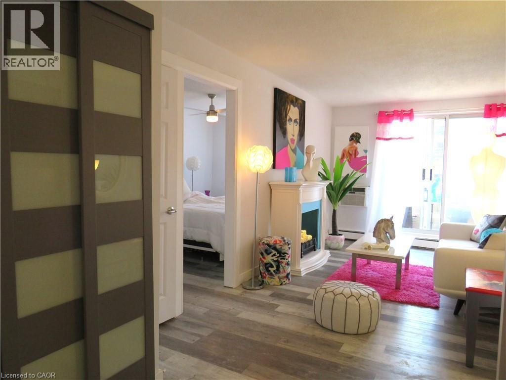 Photo 7 of 30 Summit Avenue Unit 307, Hamilton ON
