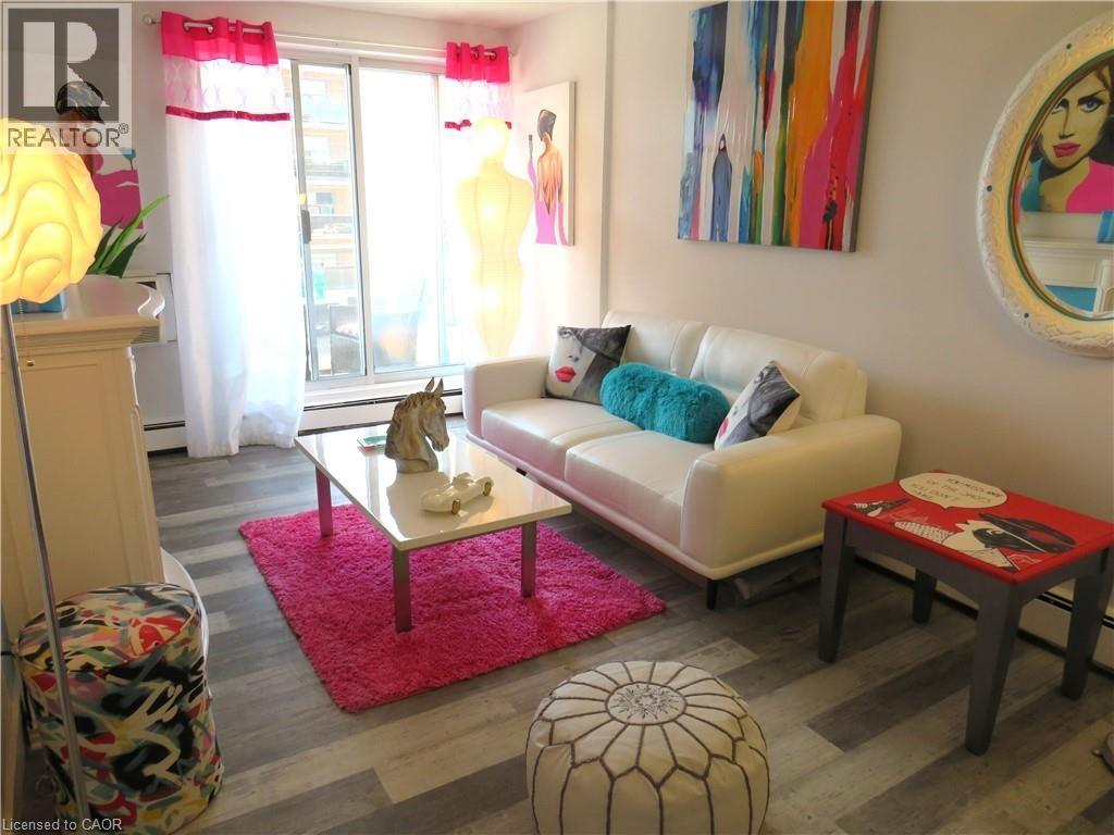 Photo 8 of 30 Summit Avenue Unit 307, Hamilton ON