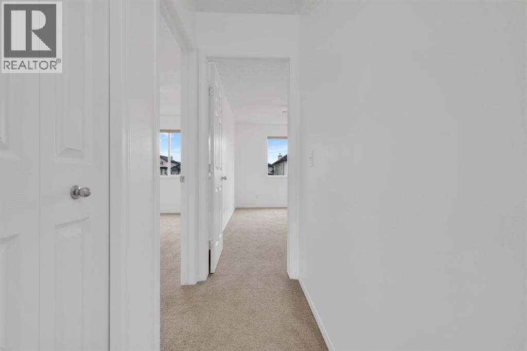 Single Family House for Sale in  Taracove Estate Drive NE Taradale Calgary 