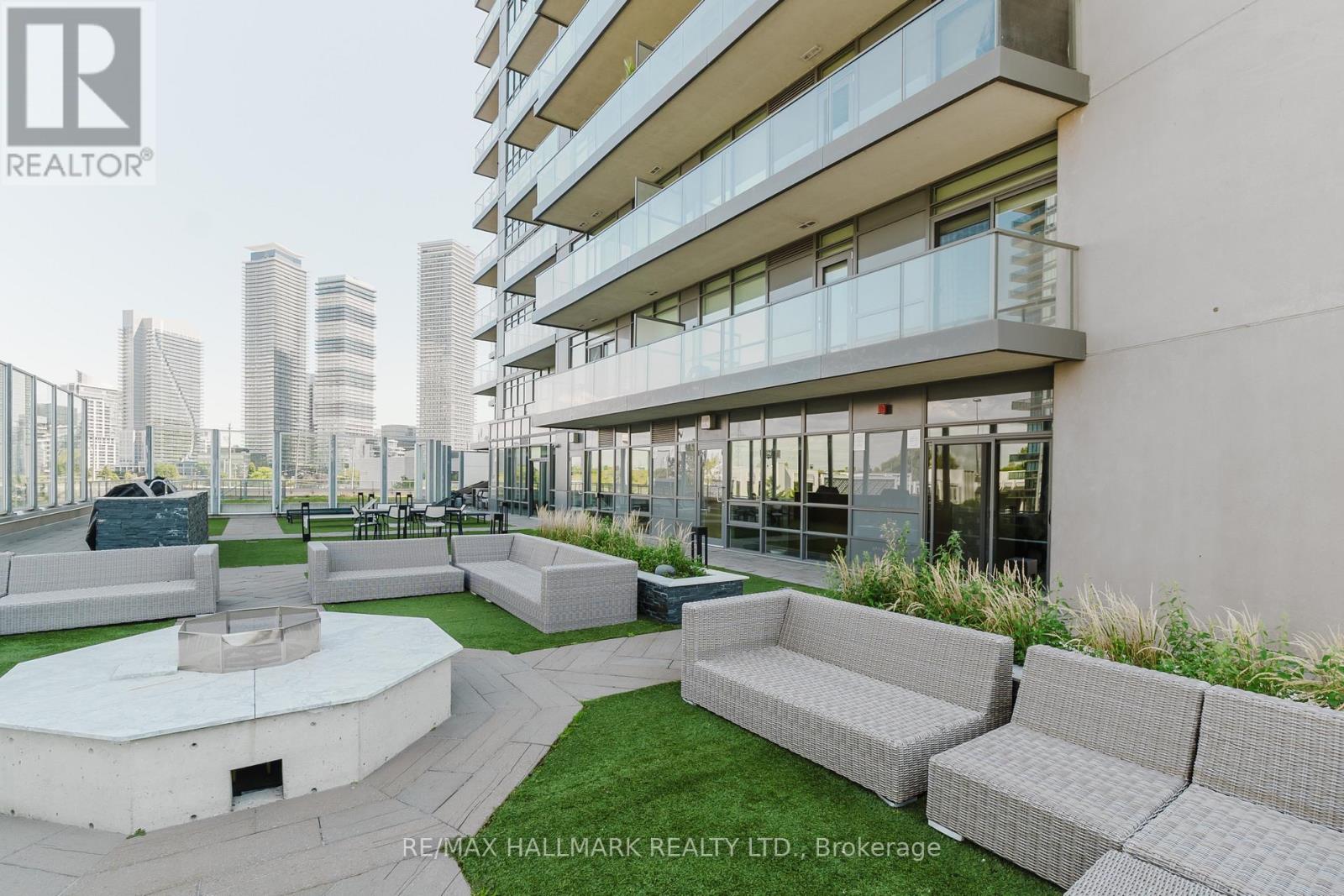 Photo 22 of 1609 36 Park Lawn Road, Toronto ON