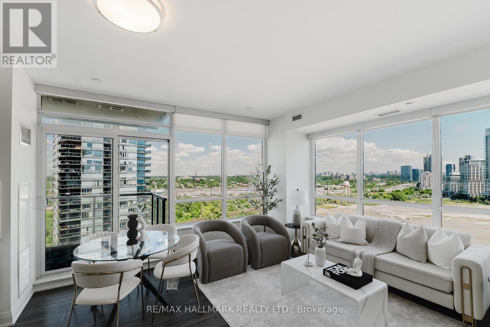 Photo 40 of 1609 36 Park Lawn Road, Toronto ON