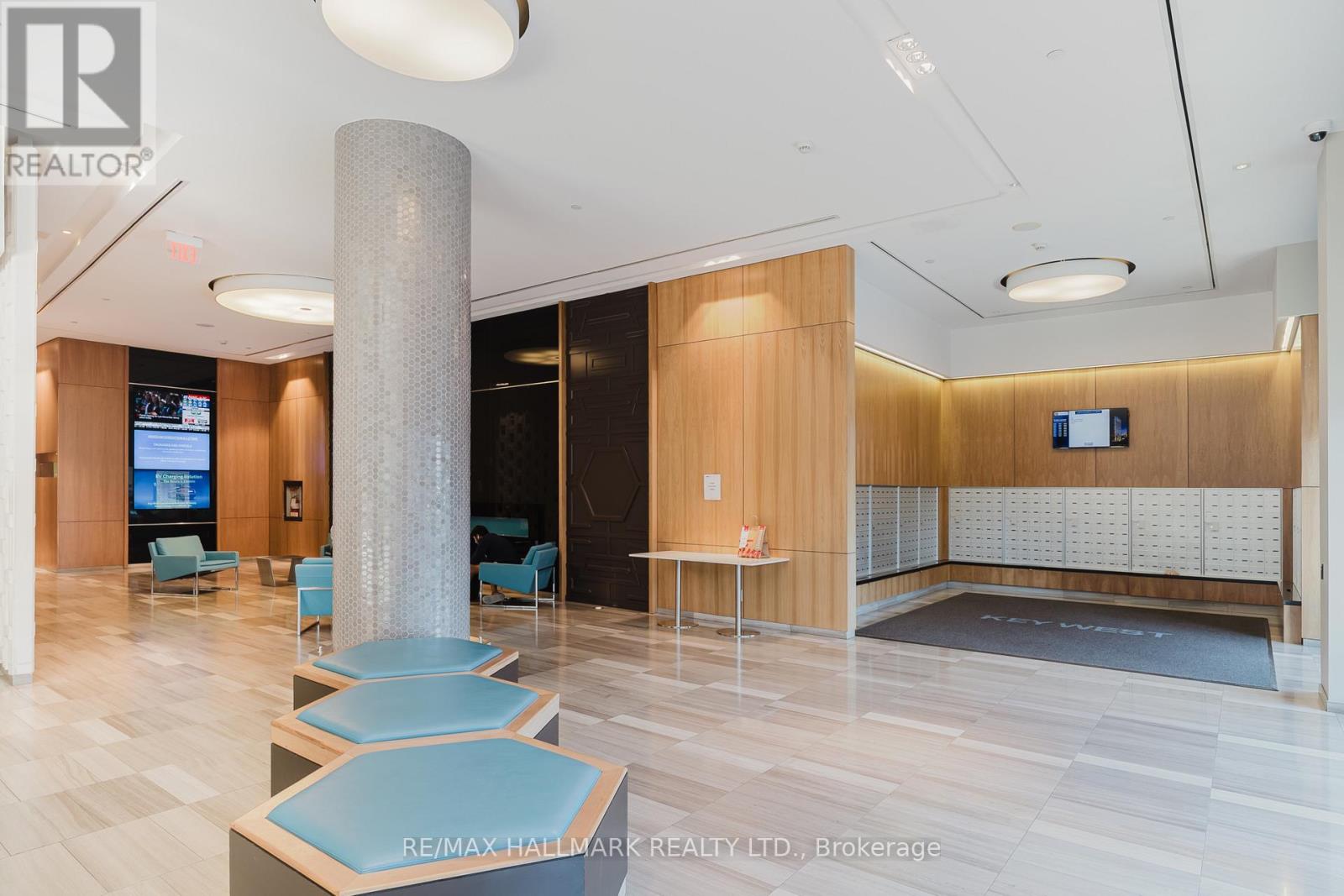 Photo 42 of 1609 36 Park Lawn Road, Toronto ON