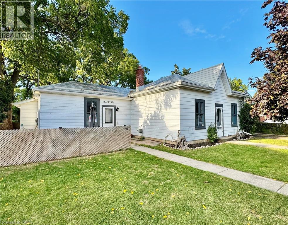 Photo 17 of 92 Francis Street, Cambridge ON