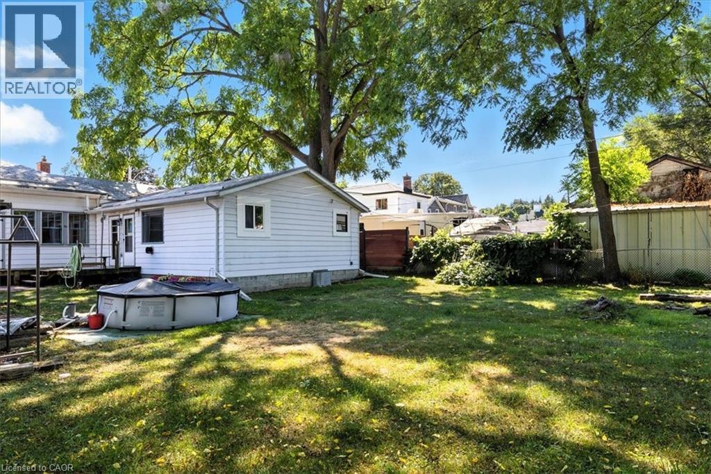 Photo 7 of 92 Francis Street, Cambridge ON