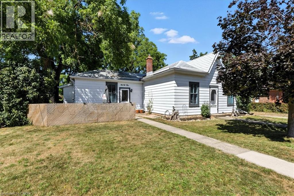 Photo 15 of 92 Francis Street, Cambridge ON