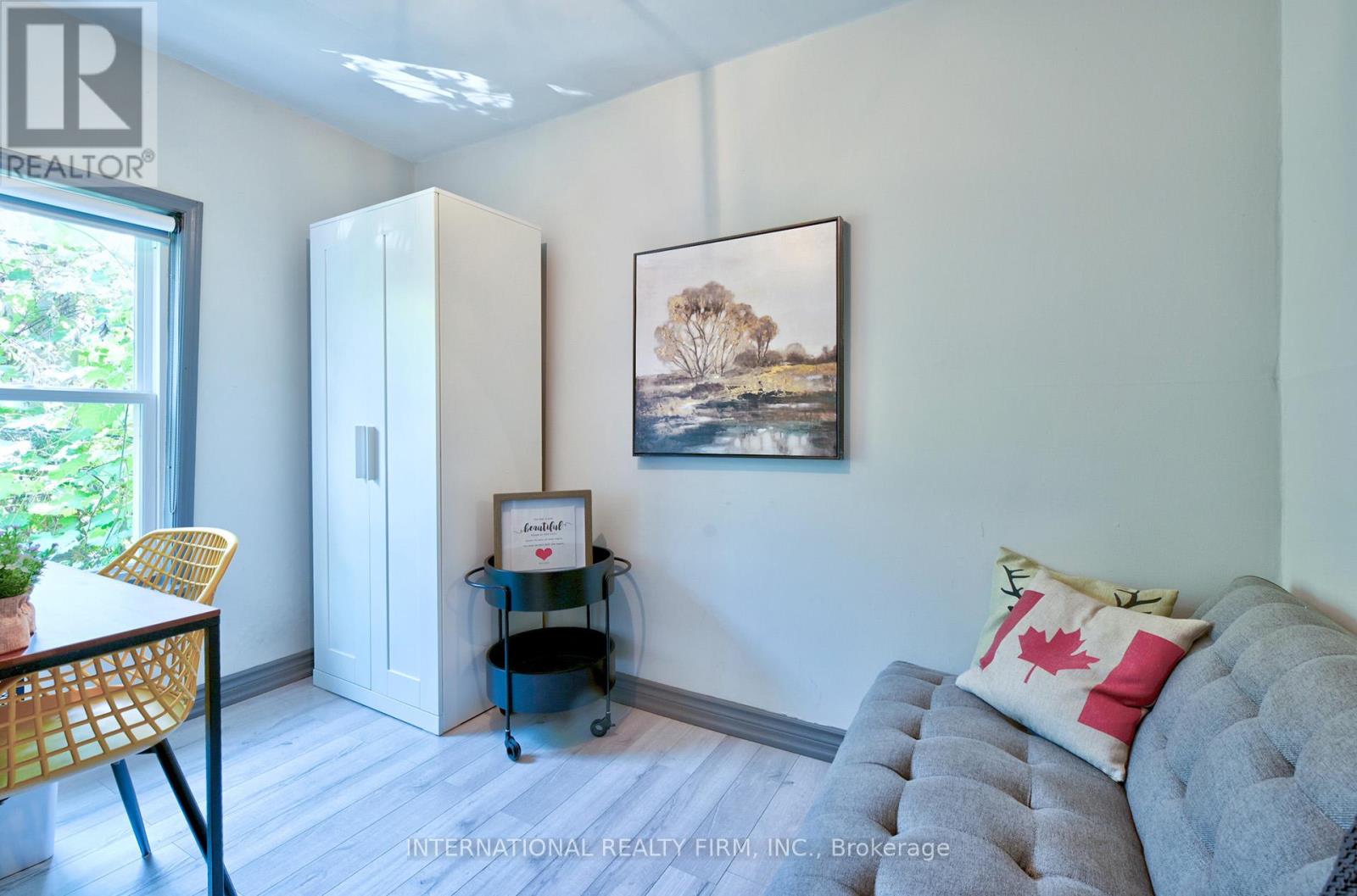 Photo 17 of 108 Shaw Street, Toronto ON