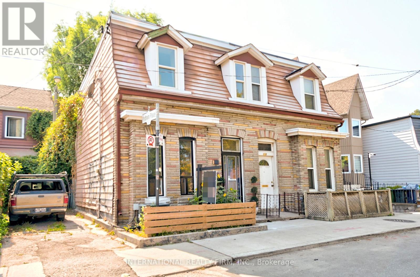 Photo 2 of 108 Shaw Street, Toronto ON