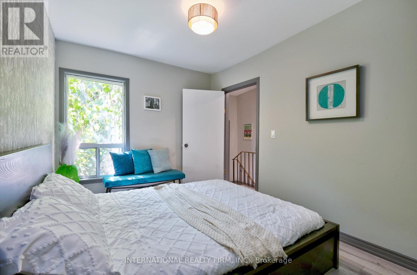 Photo 20 of 108 Shaw Street, Toronto ON