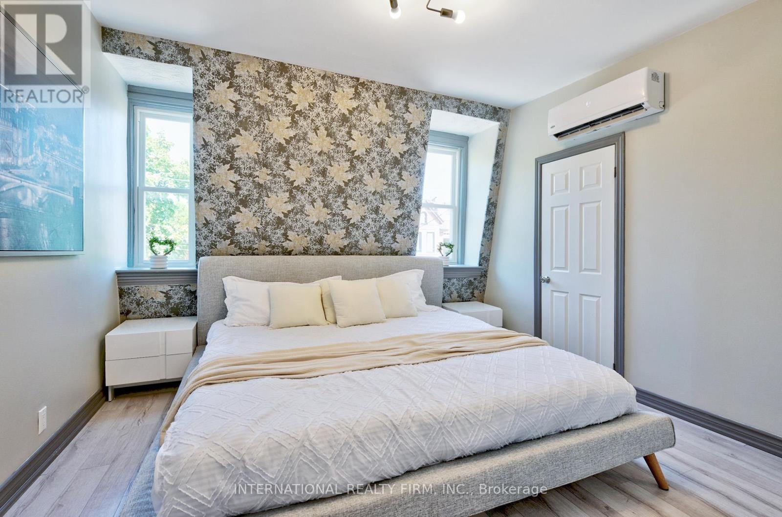 Photo 21 of 108 Shaw Street, Toronto ON