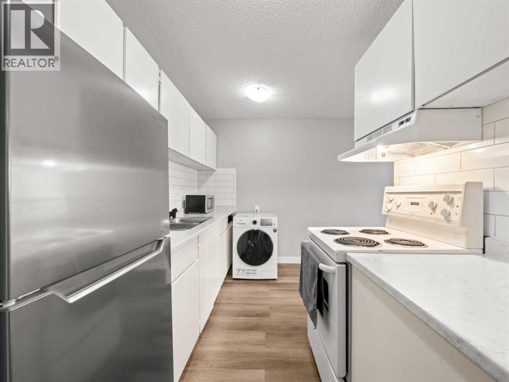 Single Family House for Sale in    Avenue SW Sunalta Calgary 