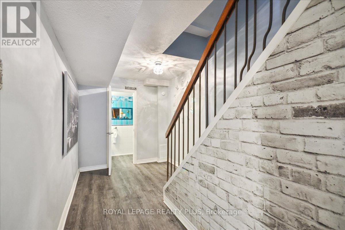 Photo 23 of 103 1951 Rathburn Road E, Mississauga ON