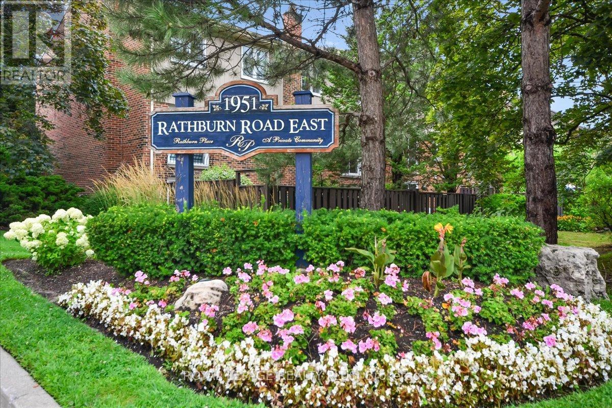 Photo 32 of 103 1951 Rathburn Road E, Mississauga ON