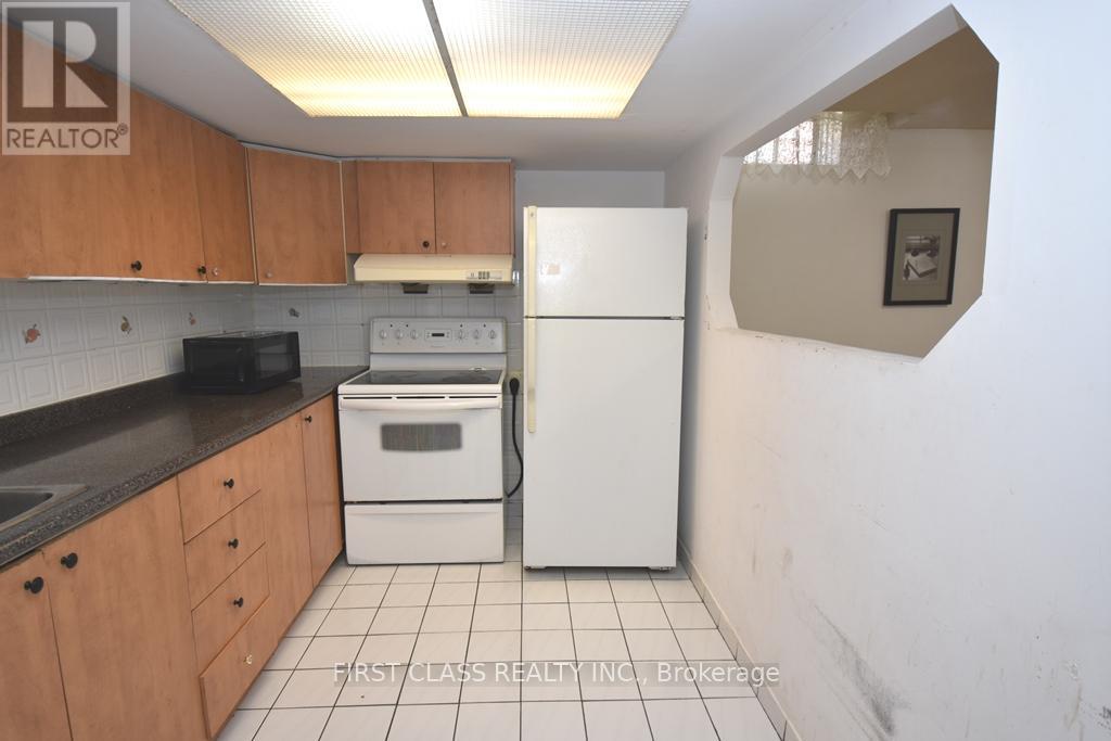 Photo 5 of Bsmt 3 Halder Crescent, Markham ON