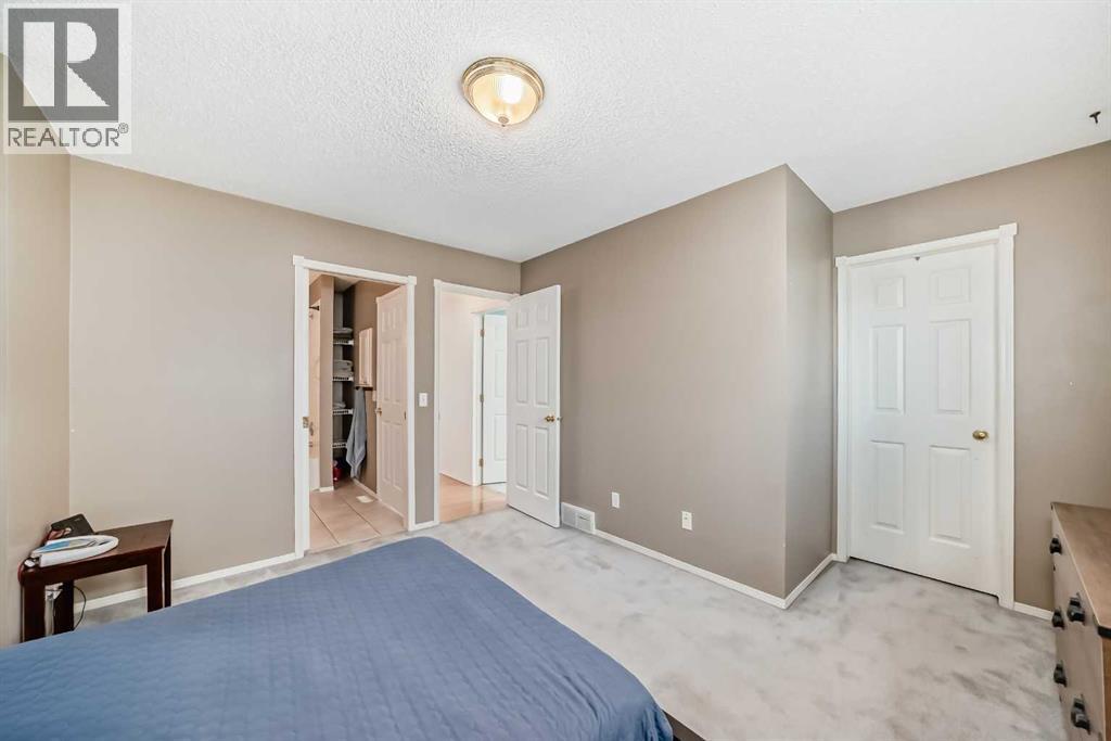 Single Family House 4 Level for Sale in  Harvest Rose Place NE Harvest Hills Calgary 
