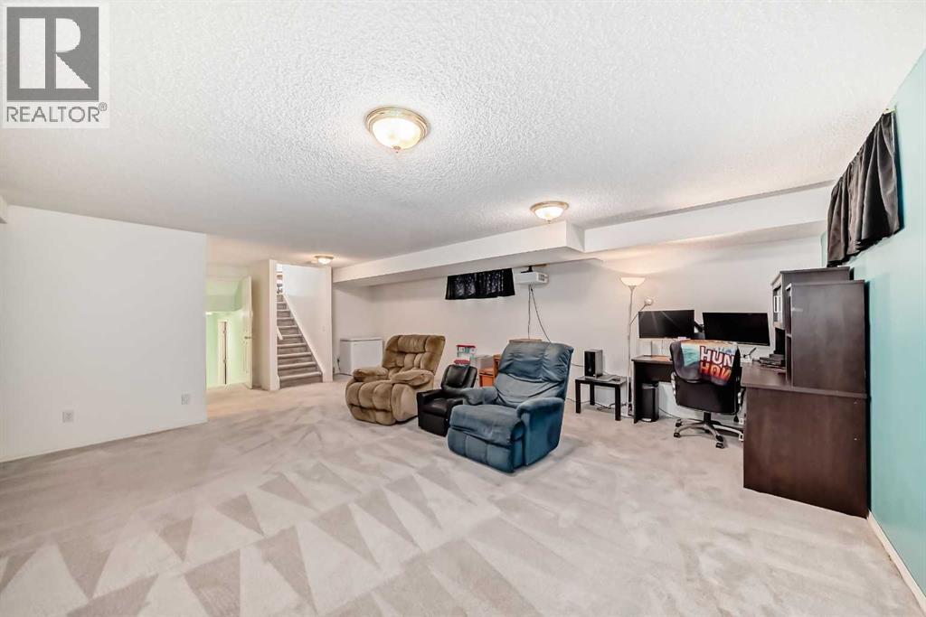 Single Family House 4 Level for Sale in  Harvest Rose Place NE Harvest Hills Calgary 