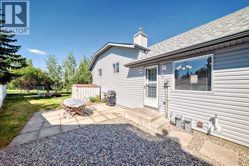 Single Family House 4 Level for Sale in  Harvest Rose Place NE Harvest Hills Calgary 