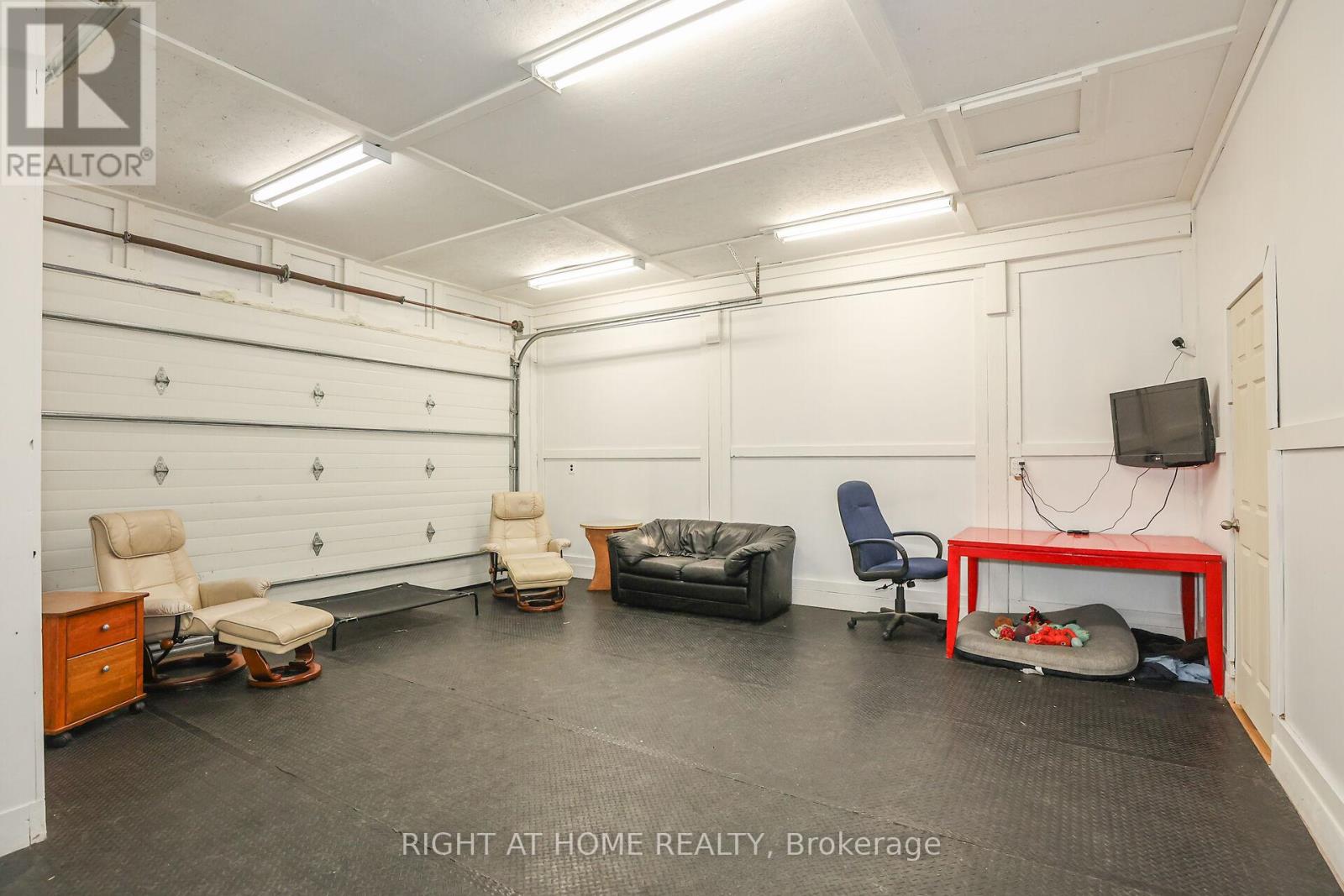 1027 NIAGARA STONE ROAD - 13