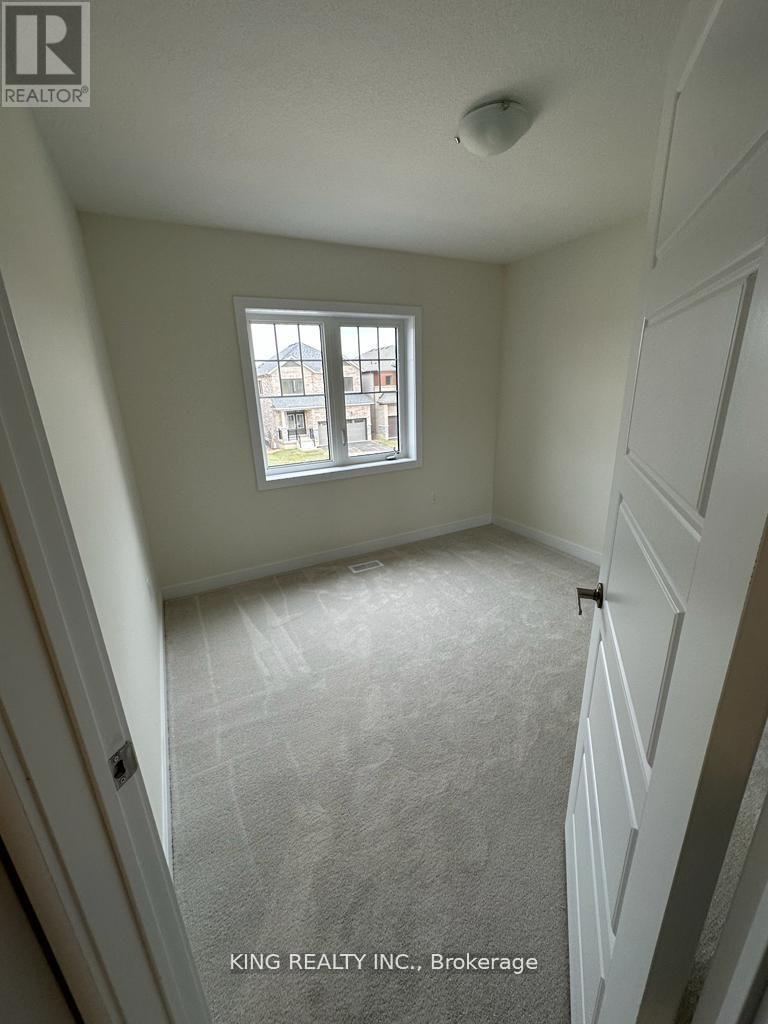 Photo 17 of 231 Wilmot Road, Brantford ON