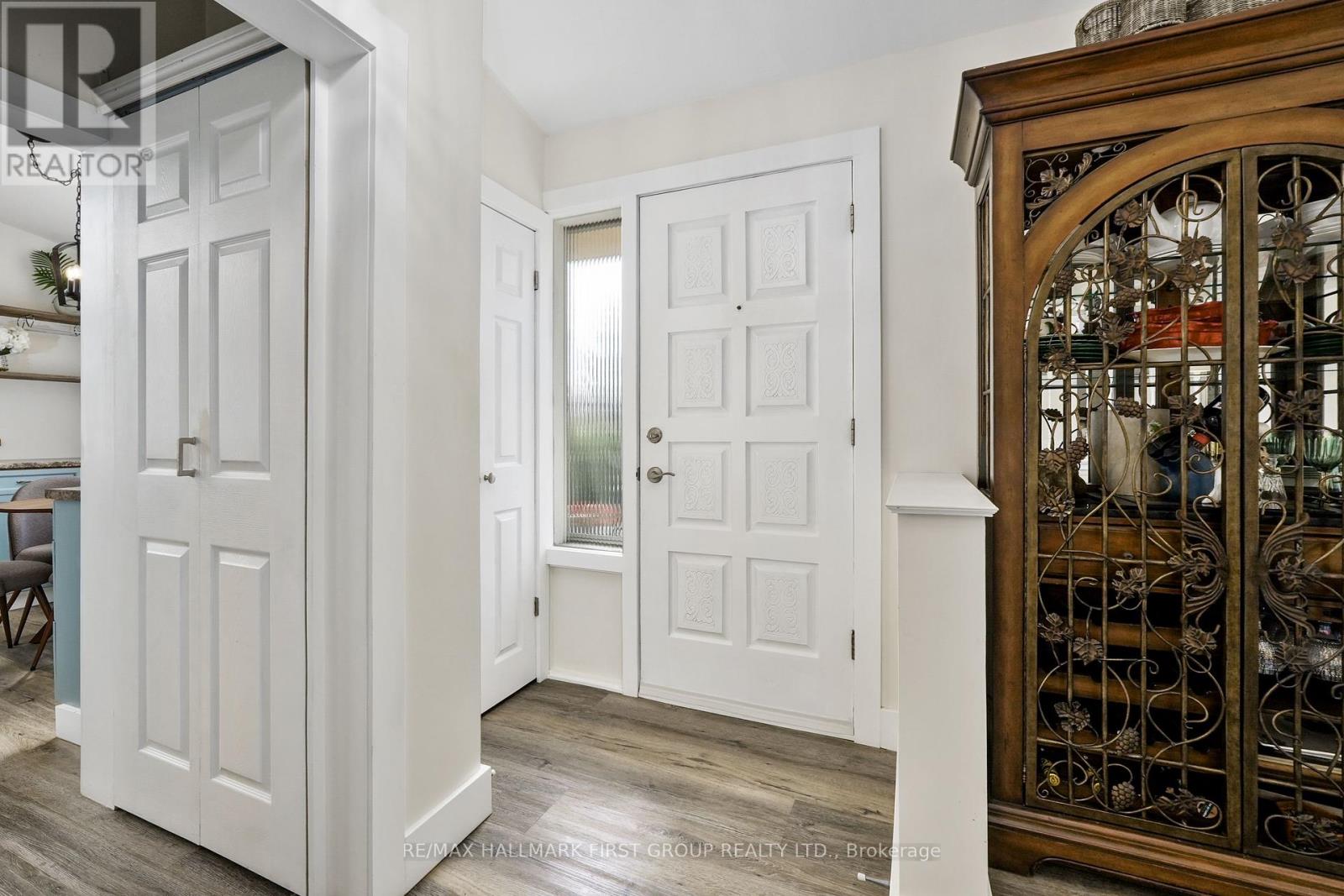 Photo 5 of 554 Elizabeth Street, Cobourg ON