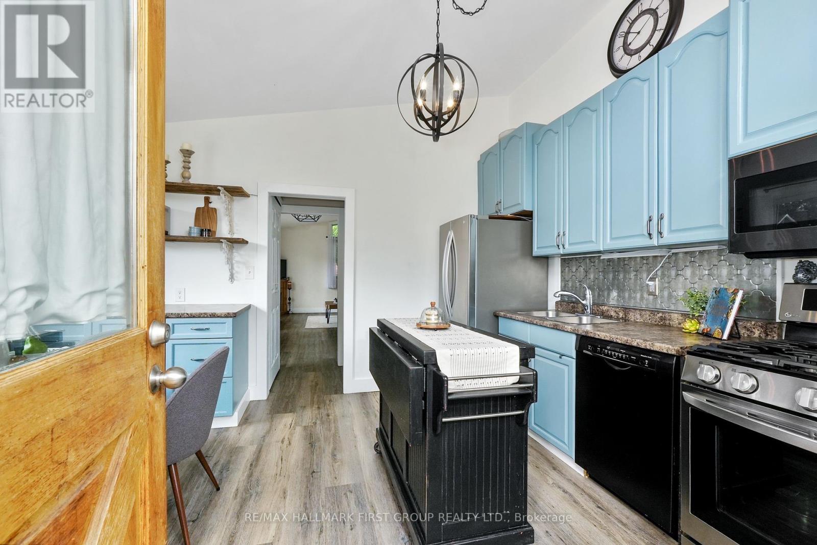 Photo 14 of 554 Elizabeth Street, Cobourg ON