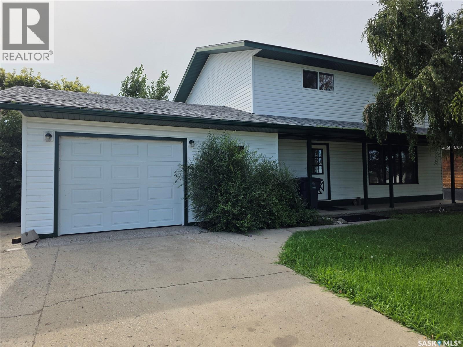 Photo 19 of 47 Tufts Crescent, Outlook SK