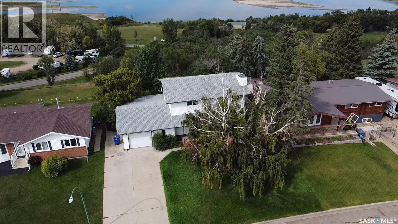Photo 44 of 47 Tufts Crescent, Outlook SK