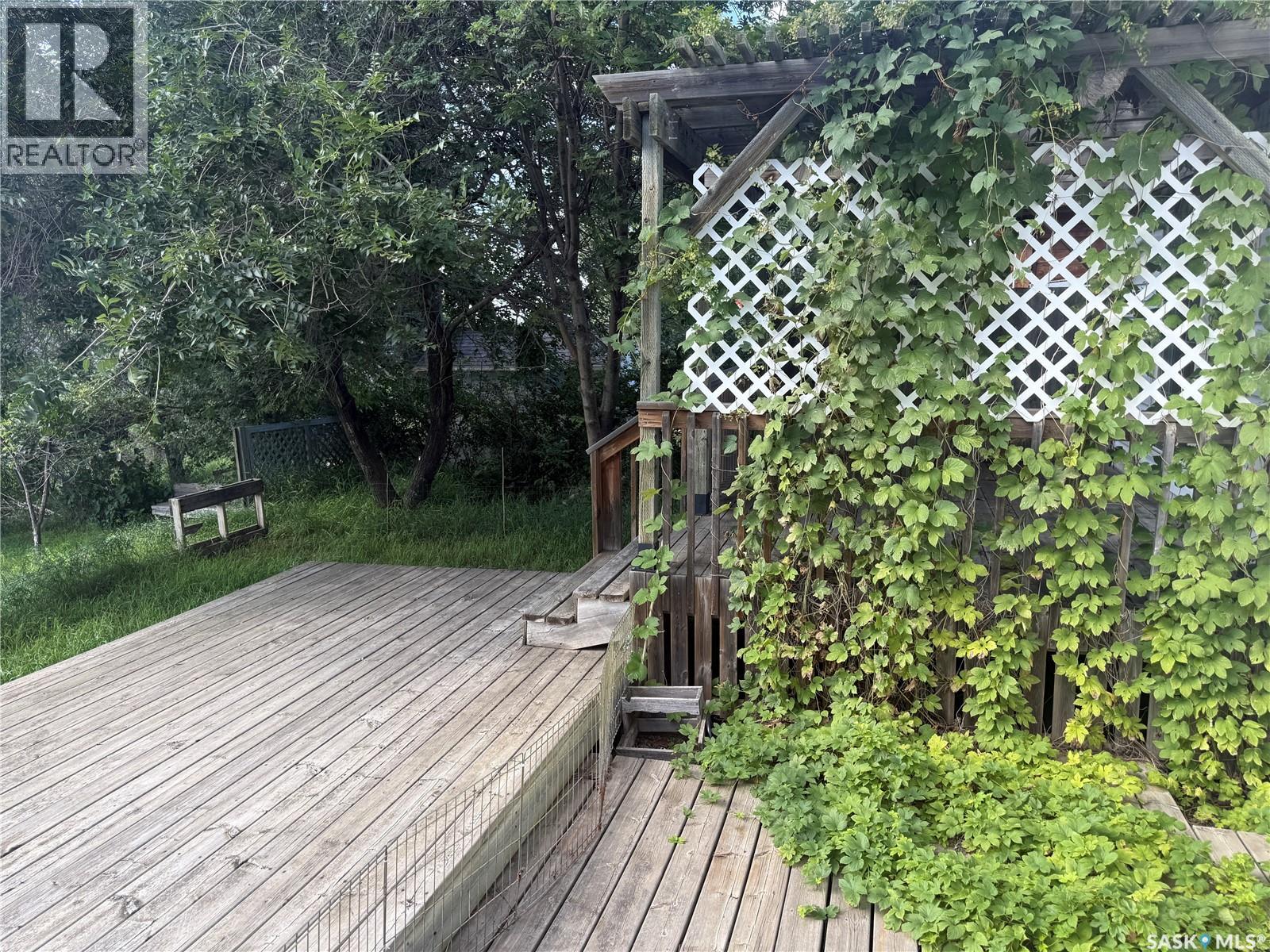 Photo 27 of 47 Tufts Crescent, Outlook SK
