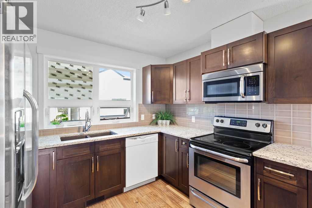 Single Family House for Sale in  covecreek Circle NE Coventry Hills Calgary 