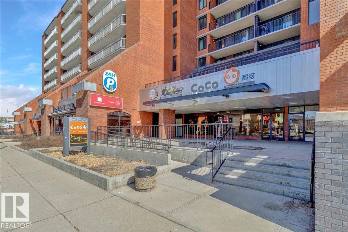 Photo 3 of 10145 109 St Nw, Edmonton AB