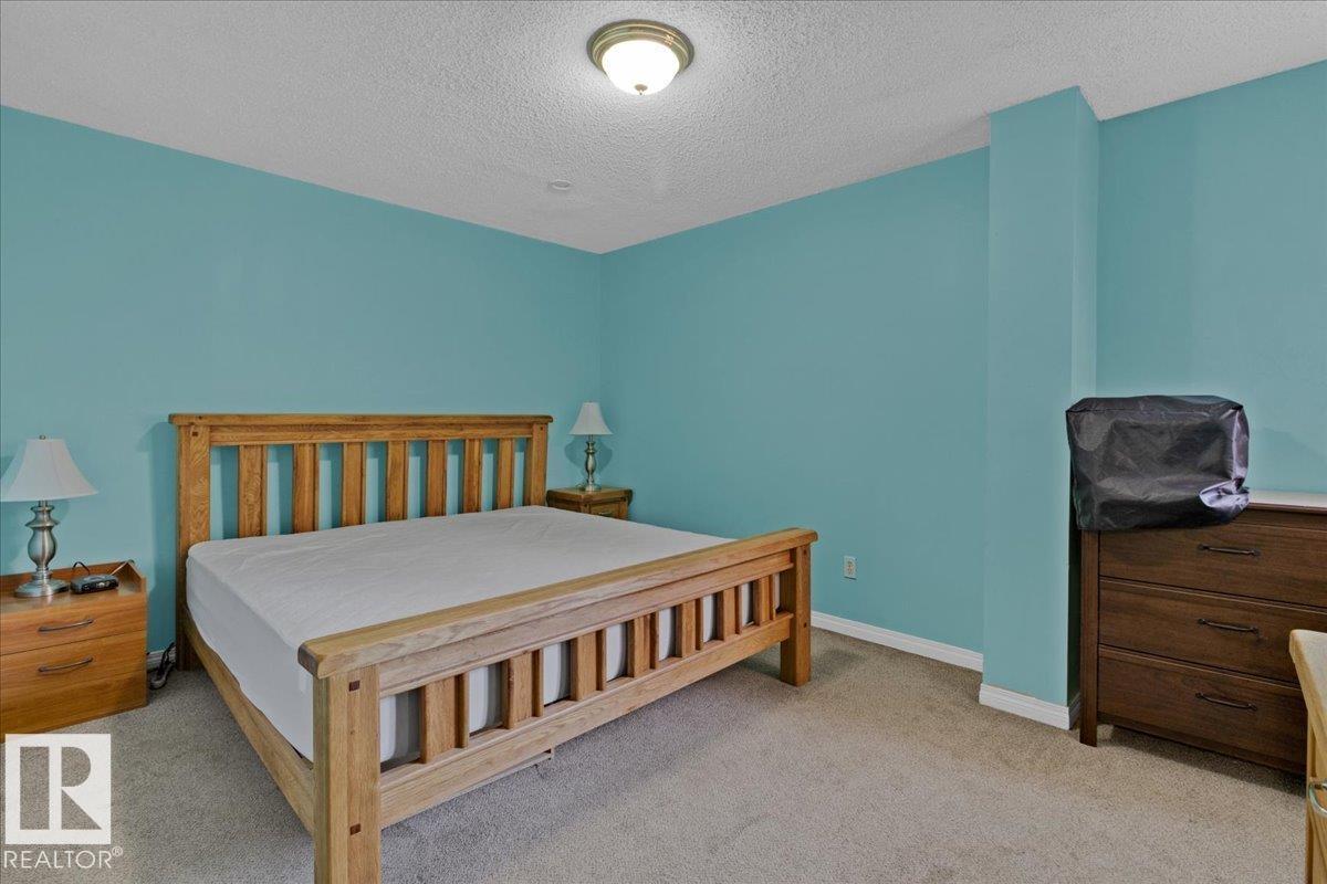 Photo 37 of 10145 109 St Nw, Edmonton AB