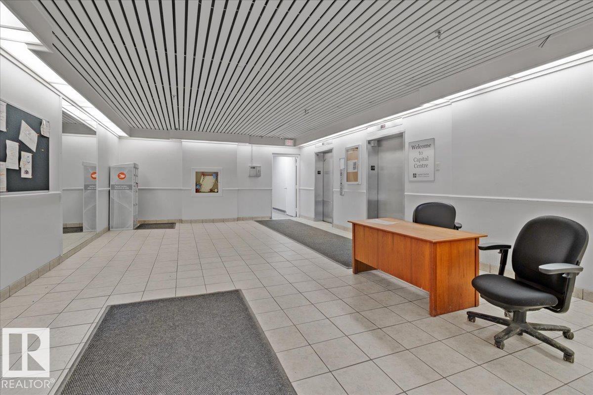 Photo 6 of 10145 109 St Nw, Edmonton AB