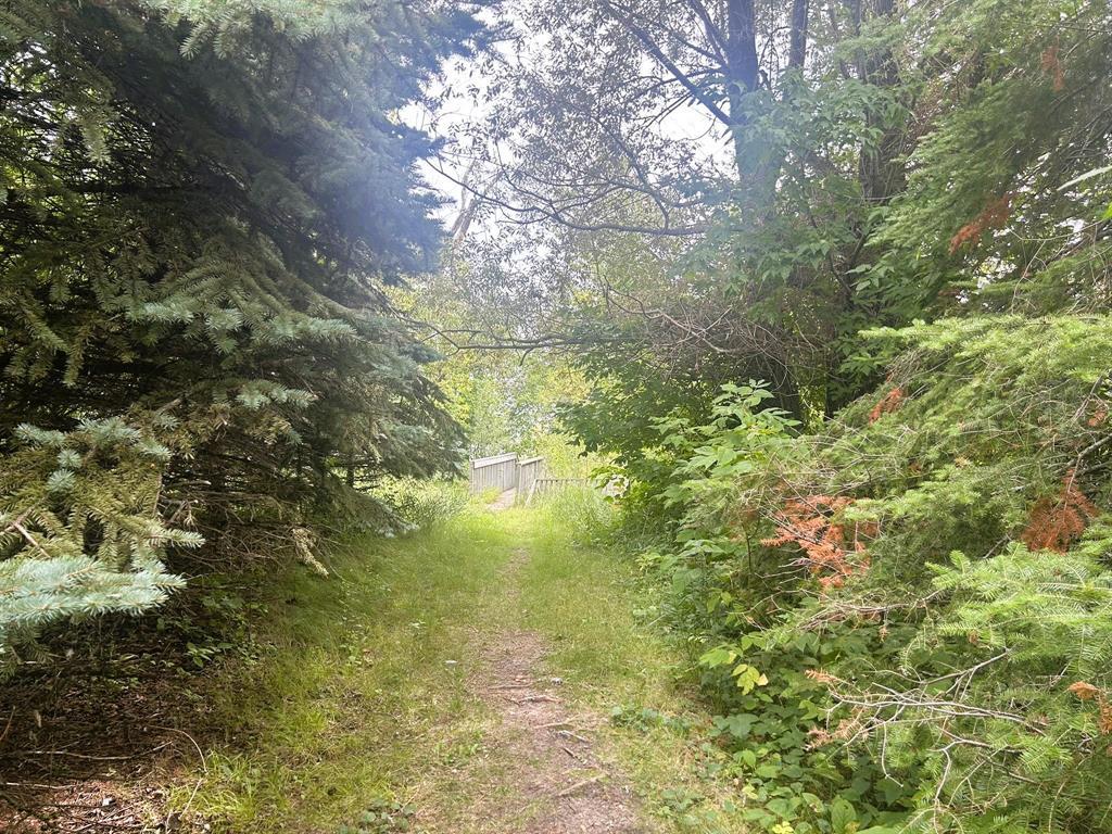 Photo 8 of 2 Hanks Cove, Victoria Beach MB
