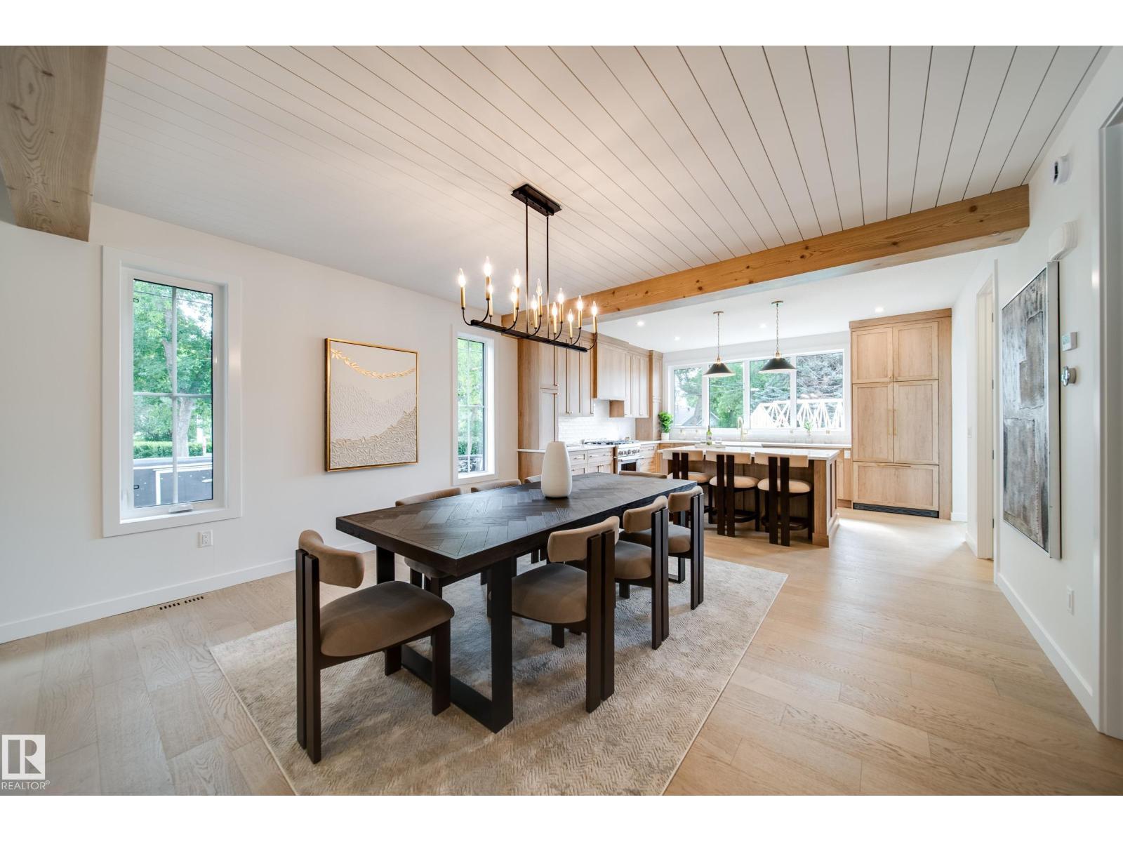 Photo 13 of 6003 111 Av Nw, Edmonton AB