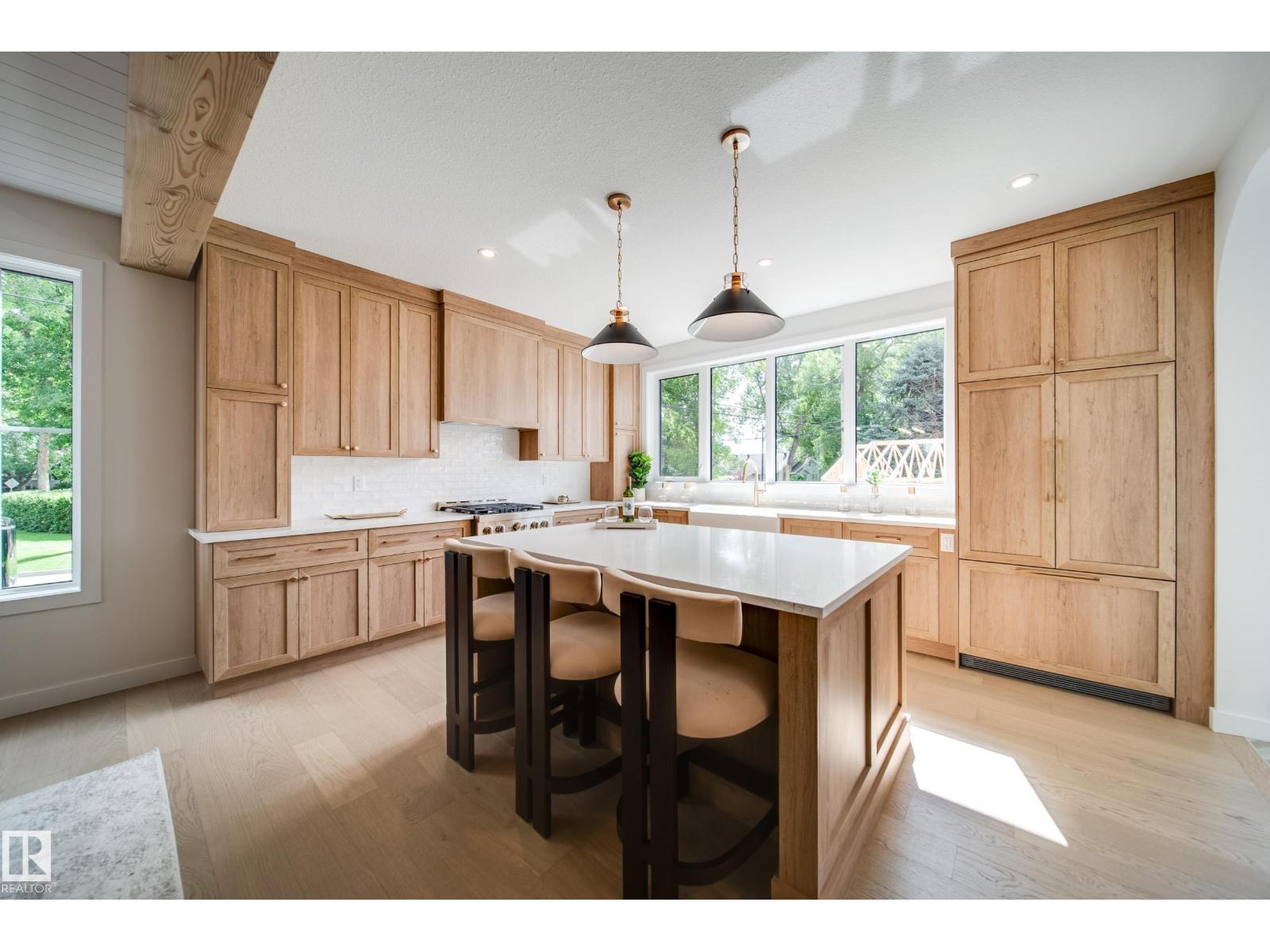 Photo 20 of 6003 111 Av Nw, Edmonton AB